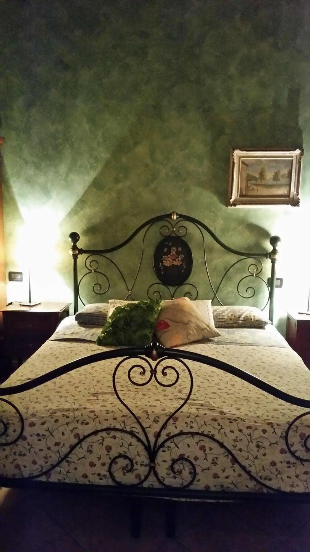 לינה וארוחת בוקר קסטיליונה דלה סטיביירה La Cascina Di Alice מראה חיצוני תמונה
